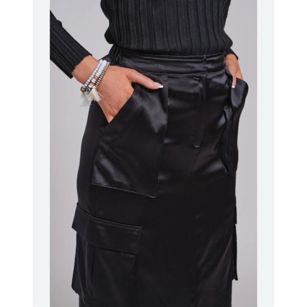 Sanctuary Black Satin Cargo Maxi Skirt Utility Pockets 8 High Slit Glossy Silky